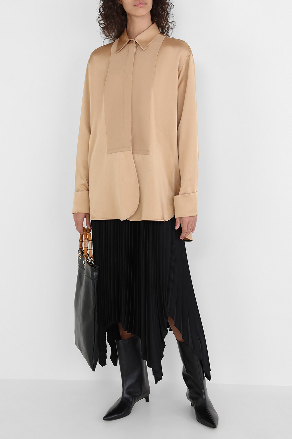 חצאית פליסה שחורה